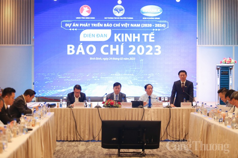 Nhiều gợi mở cho phát triển kinh tế báo chí Nhiều gợi mở cho phát triển kinh tế báo chí