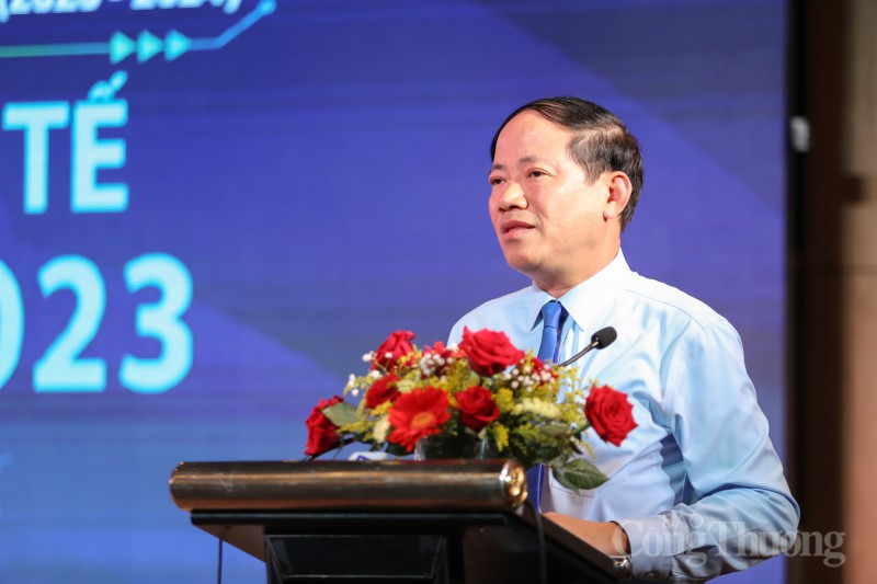 Nhiều gợi mở cho phát triển kinh tế báo chí Nhiều gợi mở cho phát triển kinh tế báo chí