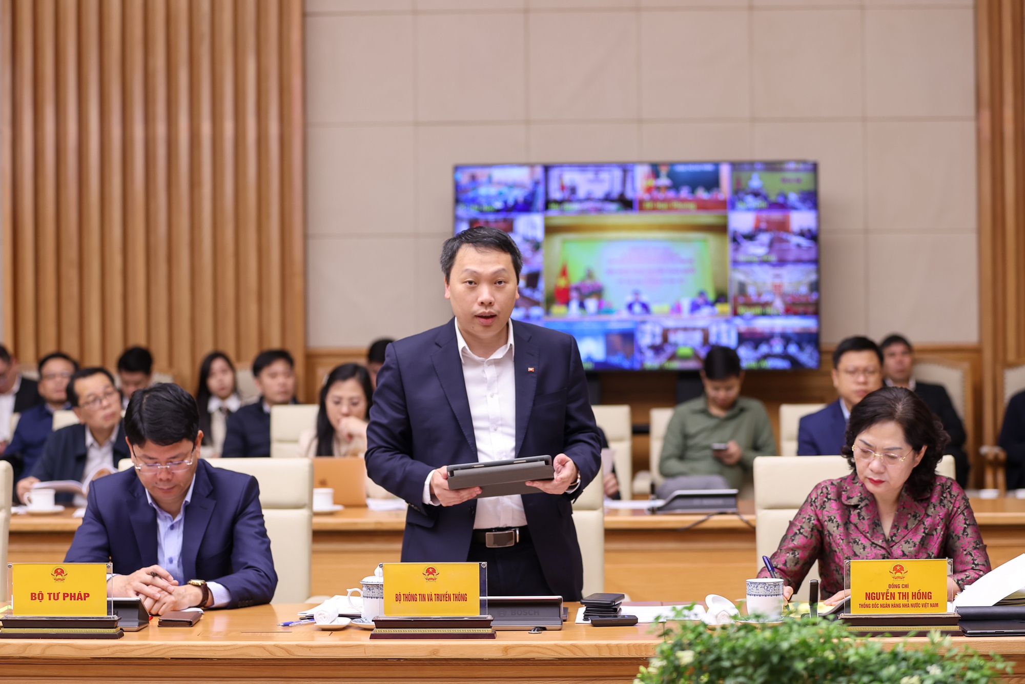 Chuyển đổi số cần đi trước, đón đầu, có phản ứng, giải pháp phù hợp trước các công nghệ mới - Ảnh 3. Chuyển đổi số cần đi trước, đón đầu, có phản ứng, giải pháp phù hợp trước các công nghệ mới - Ảnh 3.