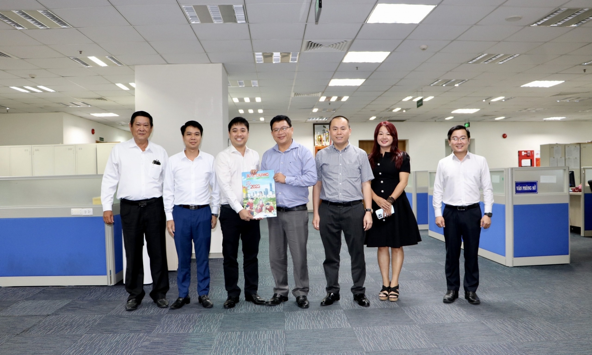 Báo Xây dựng sắp có thêm Văn phòng đại diện khu vực Đông Nam bộ Báo Xây dựng sắp có thêm Văn phòng đại diện khu vực Đông Nam bộ