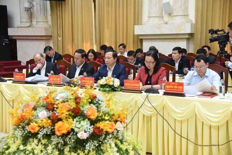 Hòa Bình cần chú trọng phát triển kết cấu hạ tầng, các vùng động lực kinh tế để vươn lên mạnh mẽ ảnh 2