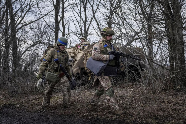 Chiến sự Nga-Ukraine 27/2:Nga cảnh báo mở rộng chiến dịch quân sự ở Ukraine, Kiev nêu điều kiện khôi phục hòa bình Chiến sự Nga-Ukraine 27/2:Nga cảnh báo mở rộng chiến dịch quân sự ở Ukraine, Kiev nêu điều kiện khôi phục hòa bình