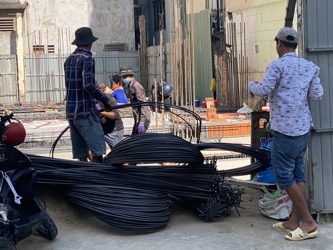 Vật liệu xây dựng đua nhau tăng giá - Ảnh 1. Vật liệu xây dựng đua nhau tăng giá - Ảnh 1.