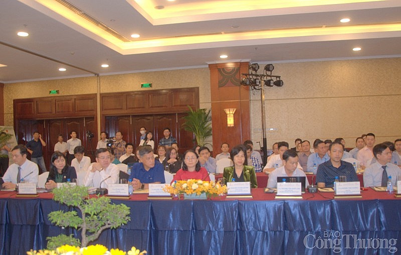 Hỗ trợ doanh nghiệp vừa và nhỏ tham gia chuỗi cung ứng toàn cầu