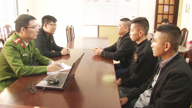 Thừa Thiên Huế: Đánh nhau khi đi Bar, 3 đối tượng bị khởi tố