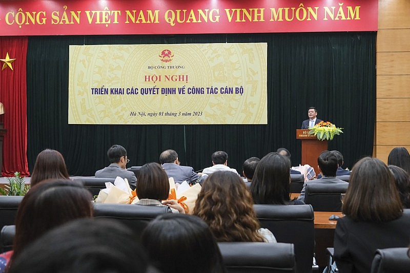 Bộ Công Thương trao quyết định bổ nhiệm nhiều cán bộ