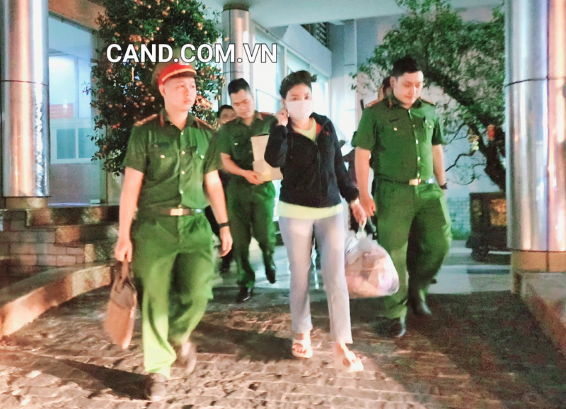 Chân tướng “nữ quái” lừa Thủ quỹ Đại học Bách khoa Đà Nẵng hàng chục tỷ đồng  -0