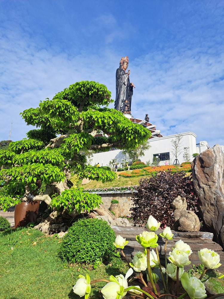 Vượt qua nhiều điểm đến tâm linh, Núi Bà Đen được tìm kiếm hàng triệu lượt trên google mỗi tháng Vượt qua nhiều điểm đến tâm linh, Núi Bà Đen được tìm kiếm hàng triệu lượt trên google mỗi tháng