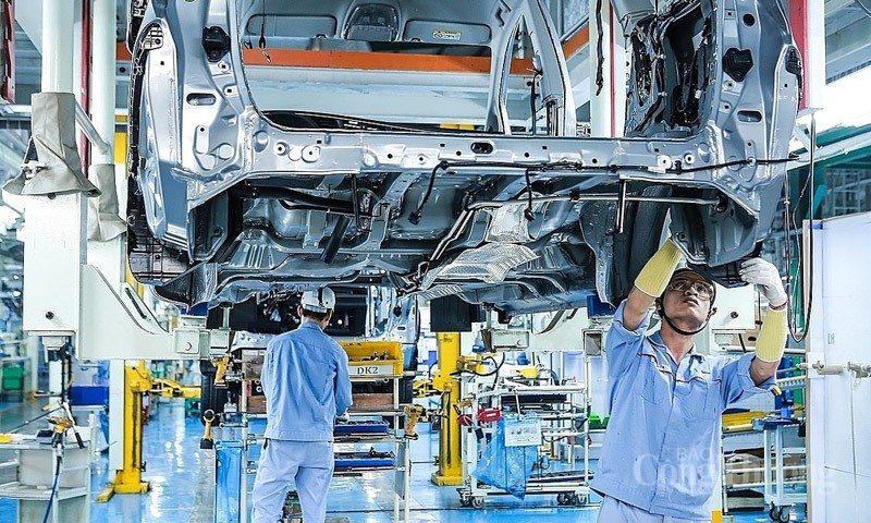 Bài 2: Vai trò của ngành cơ khí trong phát triển công nghiệp ô tô Bài 2: Vai trò của ngành cơ khí trong phát triển công nghiệp ô tô