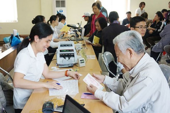 Đề xuất giảm số năm đóng BHXH tối thiểu để được hưởng chế độ hưu trí   - Ảnh 1. Đề xuất giảm số năm đóng BHXH tối thiểu để được hưởng chế độ hưu trí   - Ảnh 1.