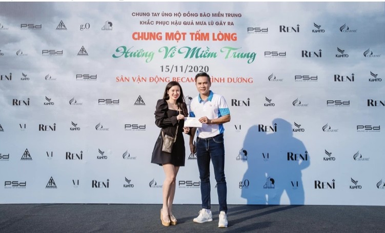 CEO CHARME PERFUME NGUYỄN THỊ THU HƯỜNG HẠNH PHÚC GÓP SỨC TRONG CÁC CHƯƠNG TRÌNH NHÂN ÁI CEO CHARME PERFUME NGUYỄN THỊ THU HƯỜNG HẠNH PHÚC GÓP SỨC TRONG CÁC CHƯƠNG TRÌNH NHÂN ÁI