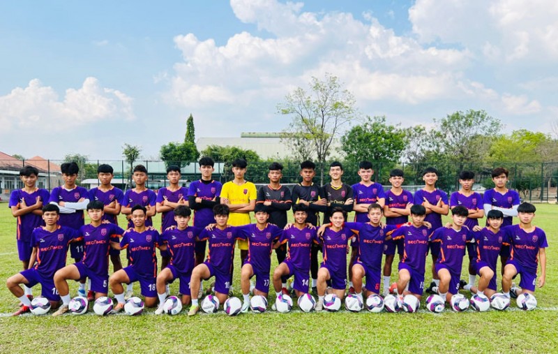  U17 B.BD xuất sắc giành vé dự VCK U17 Quốc gia với ngôi đầu bảng E. Ảnh: B.BD