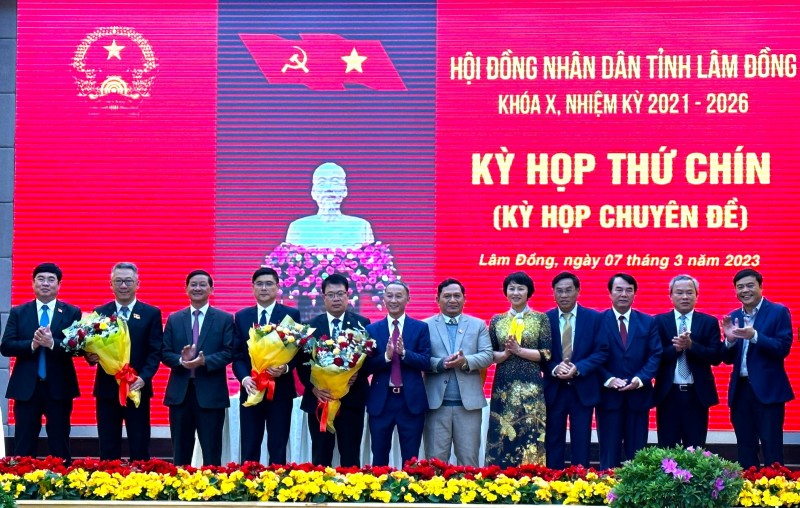 Lâm Đồng có tân Phó Chủ tịch Hội đồng Nhân dân và Phó Chủ tịch UBND tỉnh Lâm Đồng có tân Phó Chủ tịch Hội đồng Nhân dân và Phó Chủ tịch UBND tỉnh
