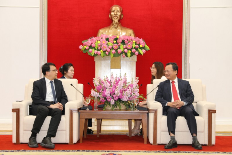 Jinko Solar đề nghị lắp hệ thống điện mặt trời áp mái trong khu công nghiệp Sông Khoai (Quảng Ninh) Jinko Solar đề nghị lắp hệ thống điện mặt trời áp mái trong khu công nghiệp Sông Khoai (Quảng Ninh)