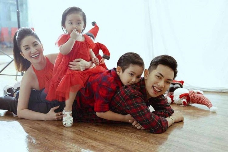 Khánh Thi có thai lần thứ ba với ông xã trẻ hơn 10 tuổi Khánh Thi có thai lần thứ ba với ông xã trẻ hơn 10 tuổi