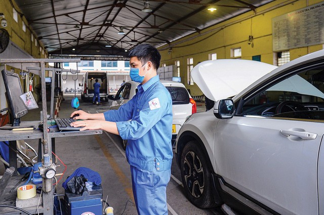Phó Thủ tướng Trần Hồng Hà: Xử lý sai phạm đăng kiểm không được ảnh hưởng đến người dân - Ảnh 2.