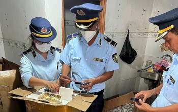Quản lý thị trường Bình Dương phát hiện kho chứa hơn 75.000 sản phẩm nhập lậu