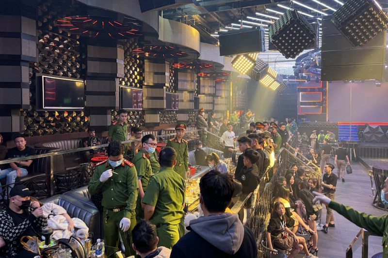 Vũ trường lớn nhất thành phố Đà Nẵng xin dừng hoạt động