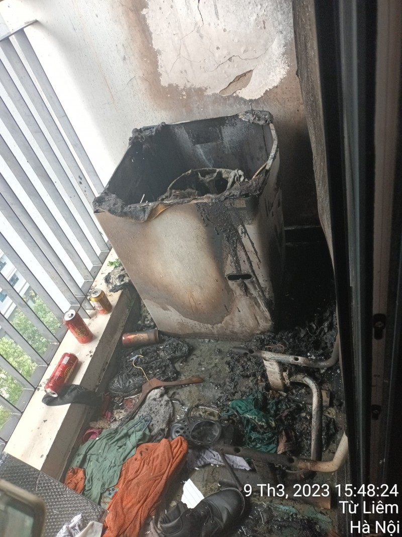 Liên tiếp 2 vụ cháy trong vòng 15 giờ tại Khu đô thị Goldmark City, Hồ Tùng Mậu Liên tiếp 2 vụ cháy trong vòng 15 giờ tại Khu đô thị Goldmark City, Hồ Tùng Mậu