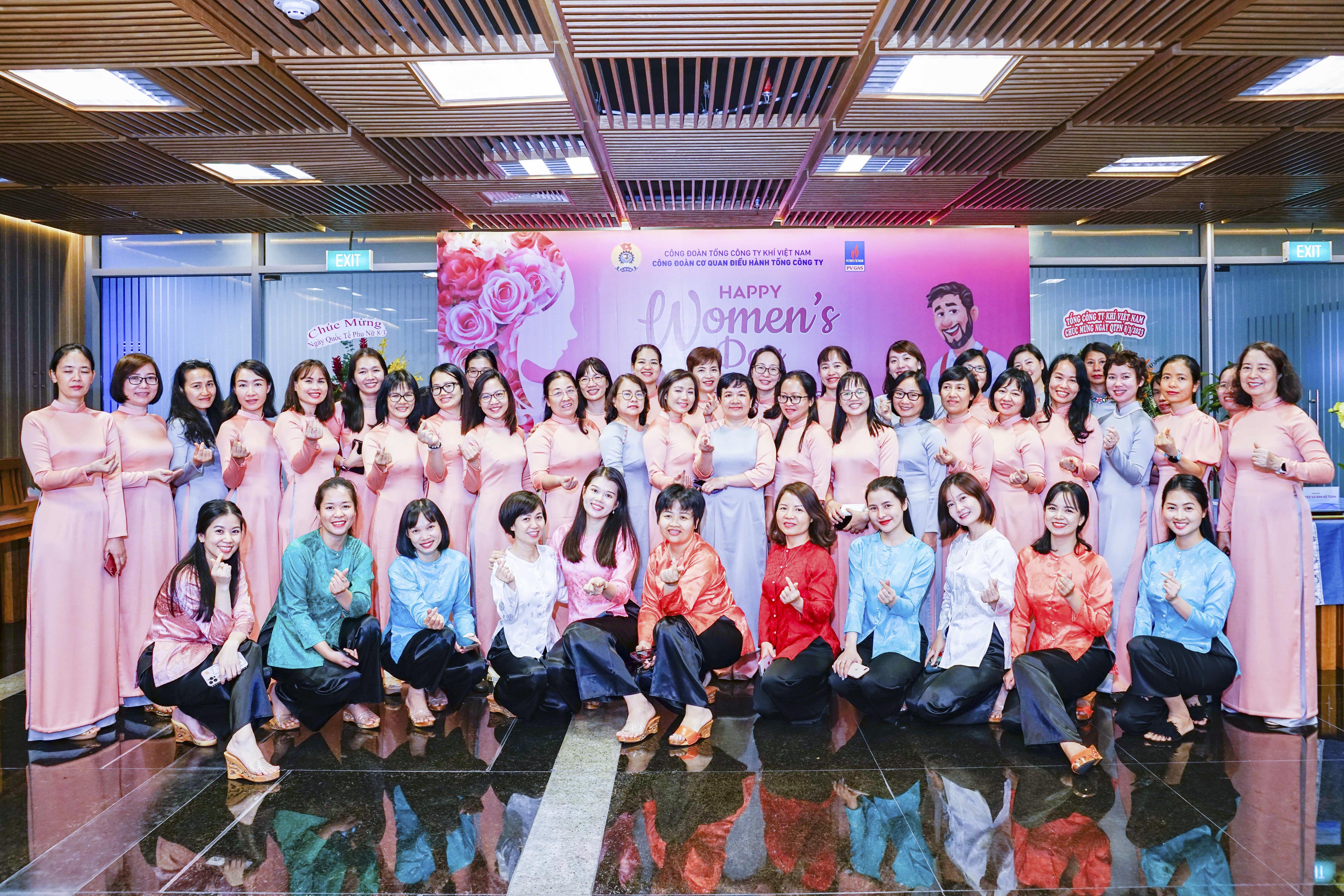 Công đoàn Cơ quan điều hành (CQĐH) PV GAS tổ chức Lễ hội ẩm thực “Khi đàn ông CQĐH vào bếp” Công đoàn Cơ quan điều hành (CQĐH) PV GAS tổ chức Lễ hội ẩm thực “Khi đàn ông CQĐH vào bếp”