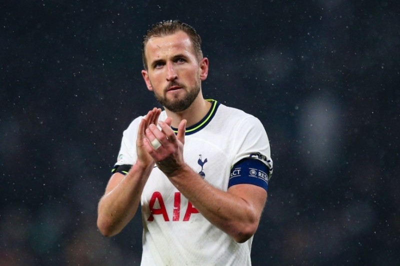 Sau hơn 1 thập kỷ gắn bó với Tottenham, Harry Kane vẫn chưa thể có cho mình một danh hiệu nào xứng tầm Sau hơn 1 thập kỷ gắn bó với Tottenham, Harry Kane vẫn chưa thể có cho mình một danh hiệu nào xứng tầm