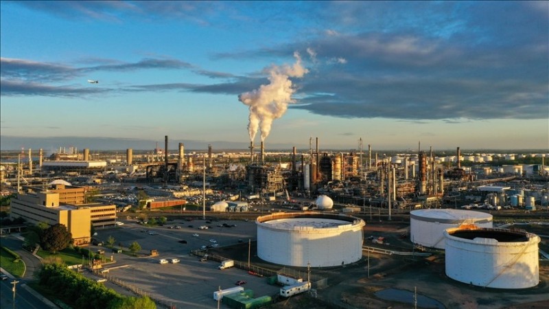 Giá dầu khí giảm đáng kể có thể đã cứu vãn nền kinh tế toàn cầu Giá dầu khí giảm đáng kể có thể đã cứu vãn nền kinh tế toàn cầu