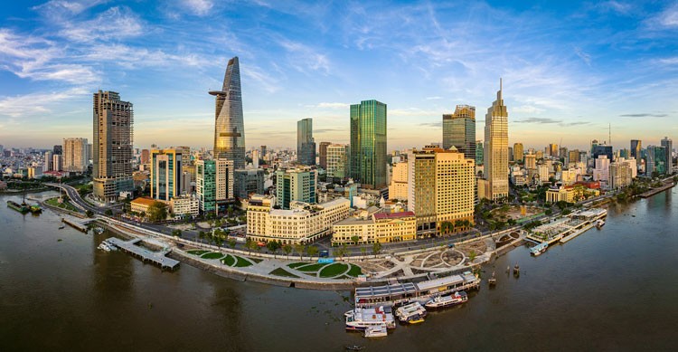 Lãi suất liên tục giảm, bất động sản trở lại “đường đua” Lãi suất liên tục giảm, bất động sản trở lại “đường đua”