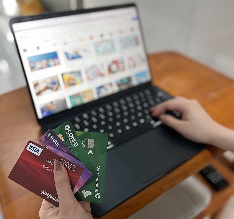 Nhiều hình thức lừa đảo lấy tiền từ thẻ tín dụng khi mua hàng online Nhiều hình thức lừa đảo lấy tiền từ thẻ tín dụng khi mua hàng online