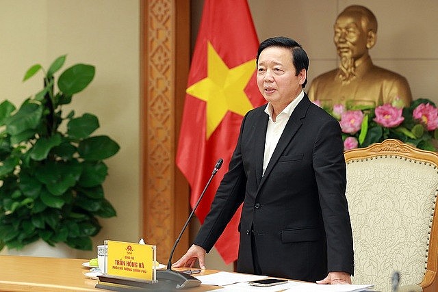 Phó Thủ tướng Trần Hồng Hà nhấn mạnh, dự thảo Nghị định phải quán triệt nguyên tắc của BHYT là chia sẻ rủi ro, tập trung nguồn lực điều trị cho những người không may mắn, yếu thế  Phó Thủ tướng Trần Hồng Hà nhấn mạnh, dự thảo Nghị định phải quán triệt nguyên tắc của BHYT là chia sẻ rủi ro, tập trung nguồn lực điều trị cho những người không may mắn, yếu thế