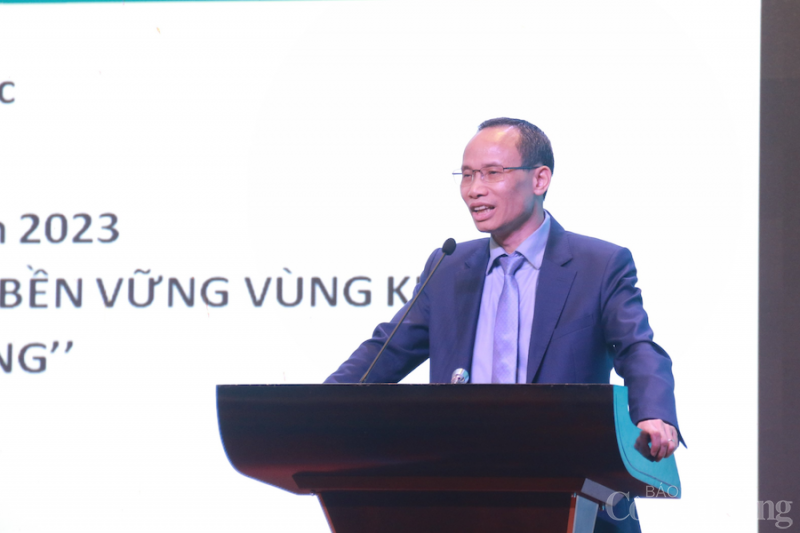 10 giải pháp đột phá phát triển kinh tế xã hội vùng Kinh tế trọng điểm miền Trung 10 giải pháp đột phá phát triển kinh tế xã hội vùng Kinh tế trọng điểm miền Trung