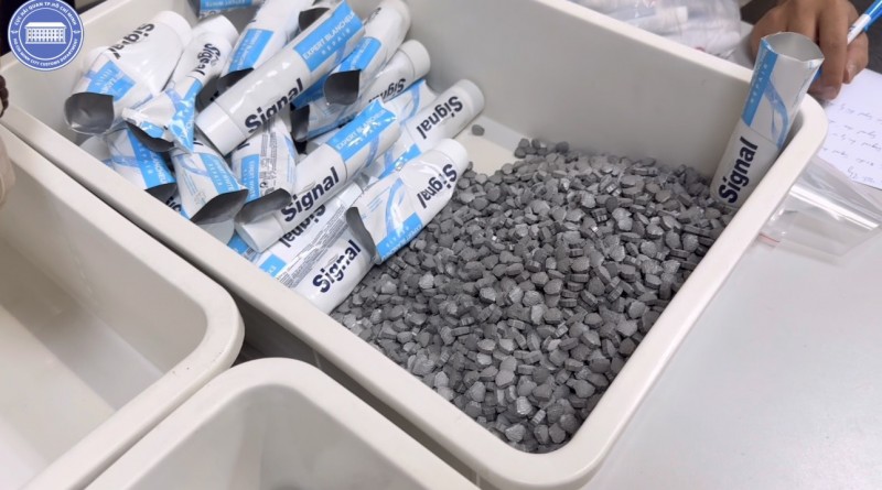 Hải quan TP. Hồ Chí Minh thông tin vụ 4 tiếp viên Vietnam Airlines vận chuyển 10 kg ma tuý