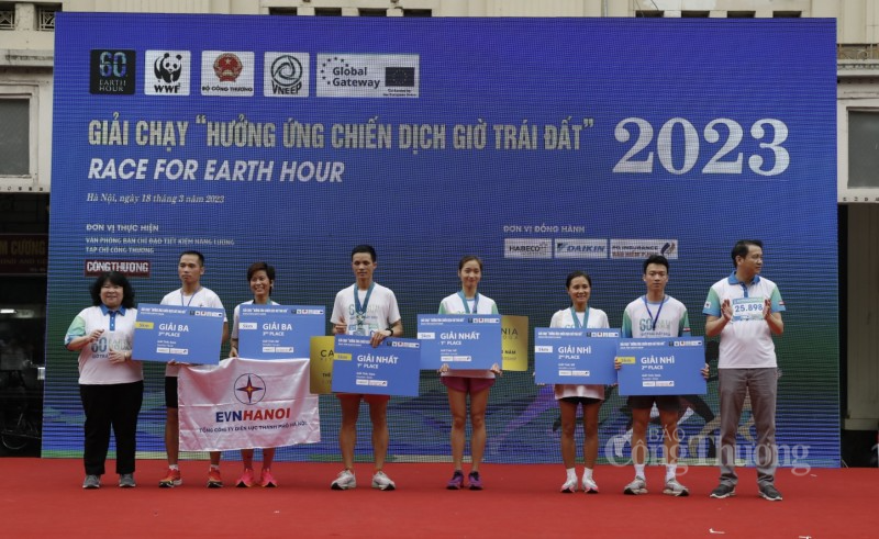Hơn 1.000 người tham gia Giải chạy hưởng ứng Chiến dịch Giờ Trái đất 2023 Hơn 1.000 người tham gia Giải chạy hưởng ứng Chiến dịch Giờ Trái đất 2023