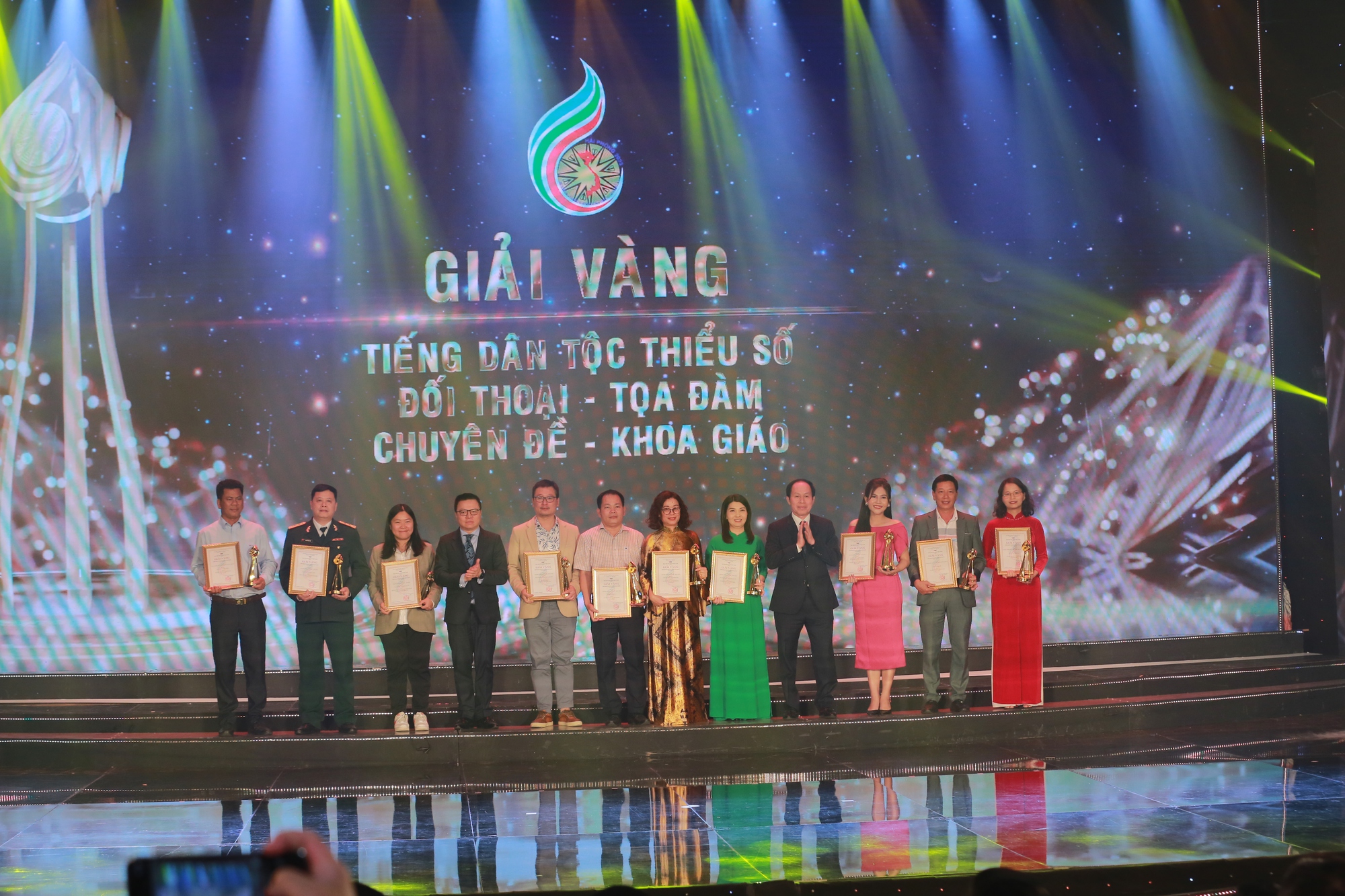 Lan toả những giá trị văn hóa tốt đẹp 'chân - thiện - mỹ' của dân tộc - Ảnh 5. Lan toả những giá trị văn hóa tốt đẹp 'chân - thiện - mỹ' của dân tộc - Ảnh 5.