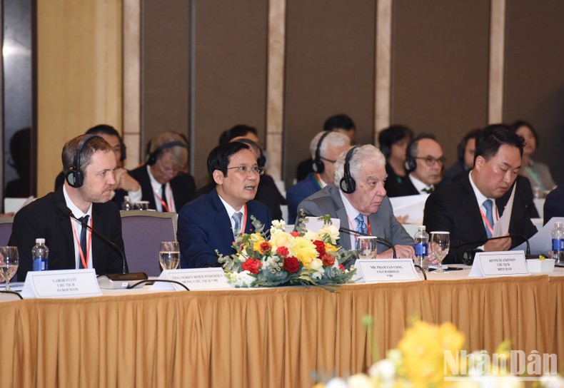 Đồng hành cùng Chính phủ Việt Nam thúc đẩy tăng trưởng xanh ảnh 7