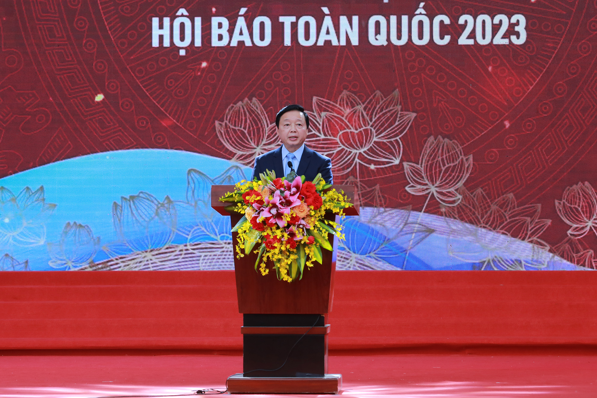 Báo chí phải thay đổi tư duy, cách làm để đẩy nhanh chuyển đổi số - Ảnh 2. Báo chí phải thay đổi tư duy, cách làm để đẩy nhanh chuyển đổi số - Ảnh 2.