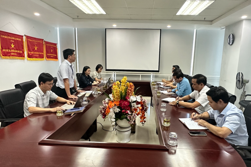 Họp kết thúc đợt đánh giá tại phòng họp Tầng 7.