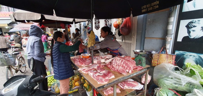 Hà Nội: Gặp khó trong công tác kiểm soát vệ sinh an toàn thực phẩm tại chợ dân sinh Hà Nội: Gặp khó trong công tác kiểm soát vệ sinh an toàn thực phẩm tại chợ dân sinh