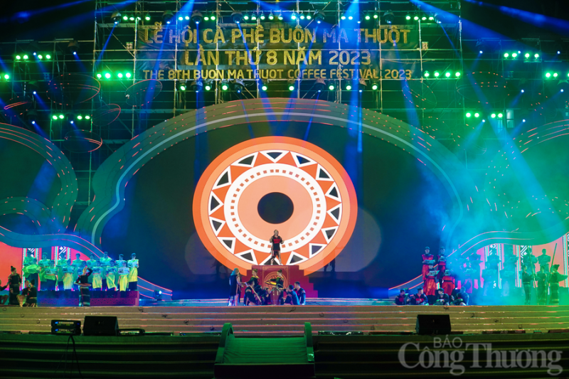 Ca kịch "Khát vọng Dam Săn": Tiếng vọng từ đại ngàn Ca kịch "Khát vọng Dam Săn": Tiếng vọng từ đại ngàn