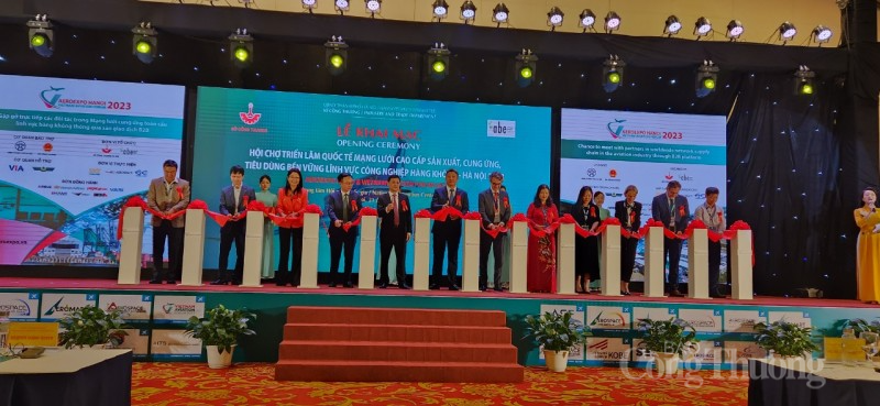 Triển lãm quốc tế về sản xuất, cung ứng và tiêu dùng bền vững công nghiệp hàng không Triển lãm quốc tế về sản xuất, cung ứng và tiêu dùng bền vững công nghiệp hàng không