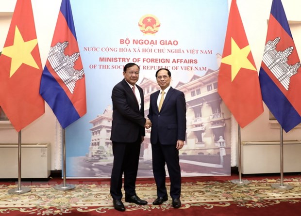 Tiếp tục duy trì trao đổi, các cơ chế song phương Việt Nam-Campuchia hình ảnh 1 Tiep tuc duy tri trao doi, cac co che song phuong Viet Nam-Campuchia hinh anh 1