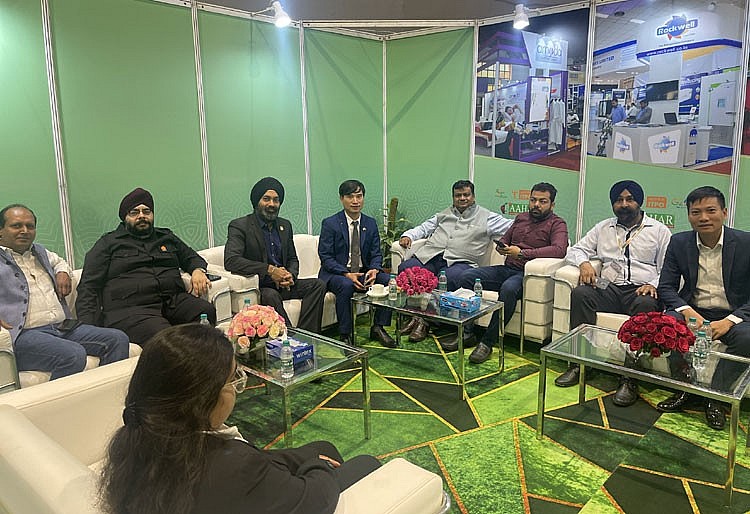 Doanh nghiệp Việt Nam tham dự Hội chợ thực phẩm & đồ uống tại Ấn Độ Doanh nghiệp Việt Nam tham dự Hội chợ thực phẩm & đồ uống tại Ấn Độ