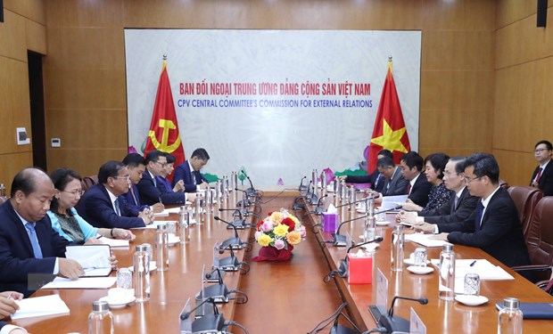 Việt Nam-Campuchia phối hợp chặt chẽ tại các diễn đàn khu vực, quốc tế hình ảnh 3 Viet Nam-Campuchia phoi hop chat che tai cac dien dan khu vuc, quoc te hinh anh 3