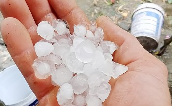 Mưa đá, gió lốc tiếp diễn ở miền núi Nghệ An