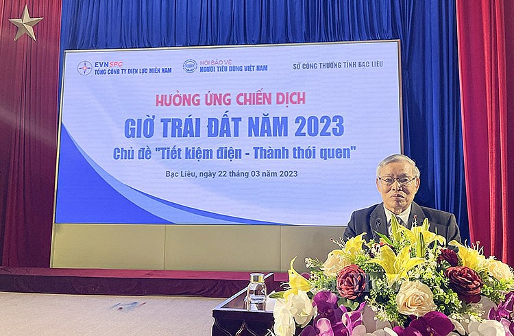 ông Nguyễn Mạnh Hùng - Chủ tịch Hội Bảo vệ người tiêu dùng Việt Nam phát biểu tại sự kiện ông Nguyễn Mạnh Hùng - Chủ tịch Hội Bảo vệ người tiêu dùng Việt Nam phát biểu tại sự kiện