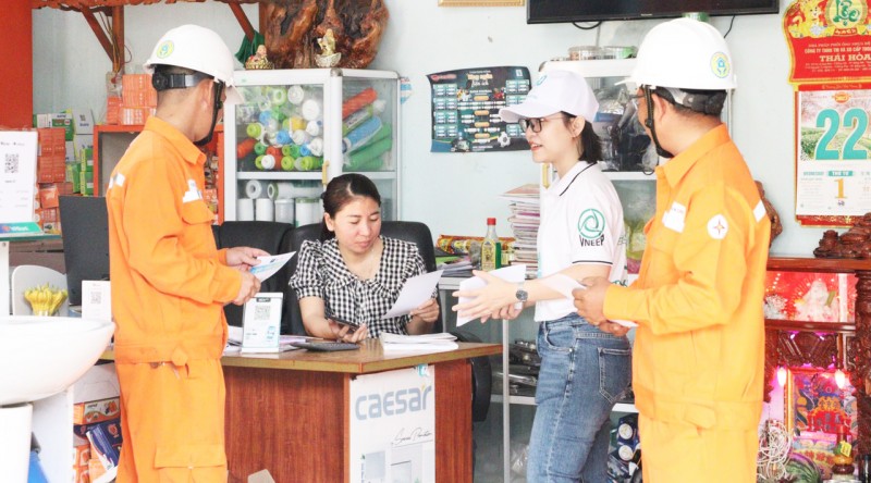 PC Quảng Bình: Diễu hành hưởng ứng Giờ Trái đất năm 2023