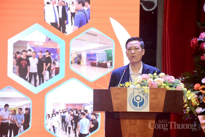 5000 cơ hội việc làm cho sinh viên trong Ngày hội việc làm UNETI 2023 5000 cơ hội việc làm cho sinh viên trong Ngày hội việc làm UNETI 2023