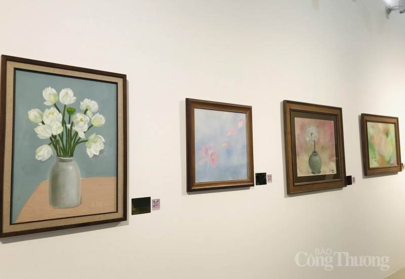 Độc đáo 75 bức hoạ tôn vinh vẻ đẹp thuần khiết của hoa sen Độc đáo 75 bức hoạ tôn vinh vẻ đẹp thuần khiết của hoa sen