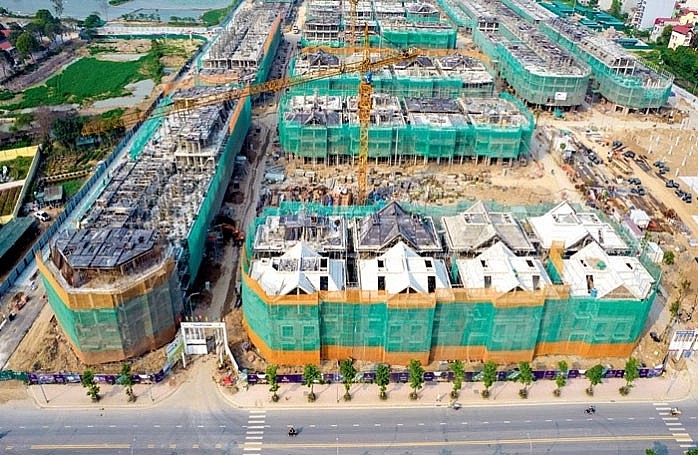 Doanh nghiệp bất động sản: Khát bên miệng giếng Doanh nghiệp bất động sản: Khát bên miệng giếng