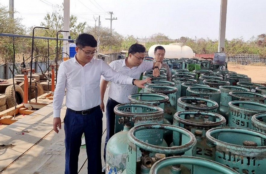 PV GAS làm việc tại Lào và gặp gỡ các công ty kinh doanh LPG tại thị trường Lào PV GAS làm việc tại Lào và gặp gỡ các công ty kinh doanh LPG tại thị trường Lào