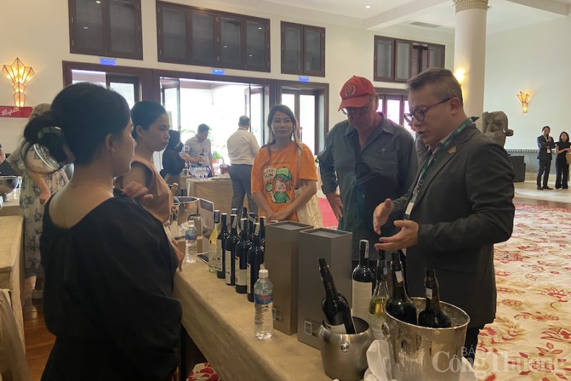 Xúc tiến thương mại giáo dục, văn hóa và ẩm thực Australia – Việt Nam